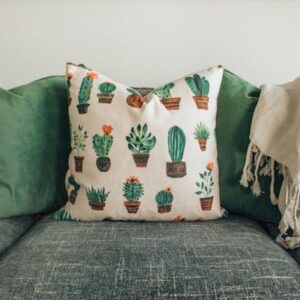 Decorative Throw Pillow Set (4 Pieces)